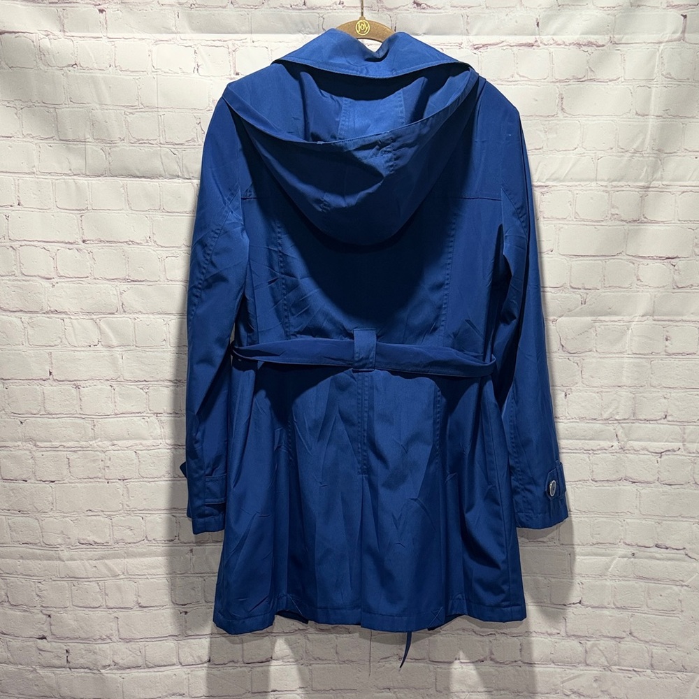 London Fog royal blue hooded trench coat Woman’s Size Medium - Picture 3 of 3